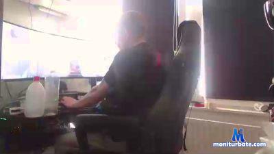 liza_bottom02 cam4 bicurious performer from Republic of Colombia  