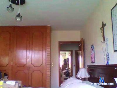 Frida_Lorena cam4 bisexual performer from United Mexican States  