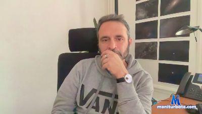 Fourreux cam4 bicurious performer from French Republic office femdom amateur C2C 
