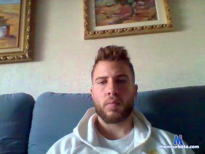 ojazosreturn cam4 straight performer from Kingdom of Spain  