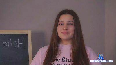 CloverDaunt cam4 bicurious performer from United States of America  
