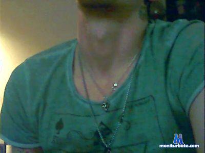 johnnyreen11 cam4 bicurious performer from Federal Republic of Germany rollthedice 