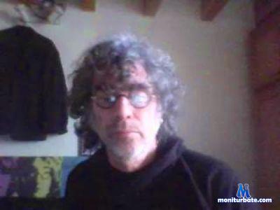 sexclave31 cam4 bicurious performer from French Republic  