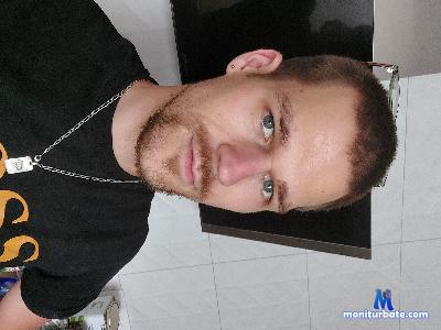 davidou_sexy2 cam4 bicurious performer from French Republic amateur pornstar lesbian 