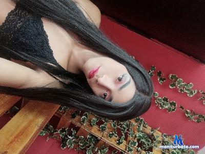 aranza_michell cam4 bisexual performer from Republic of Colombia  
