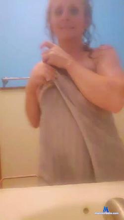 Musclemomma cam4 live cam performer profile