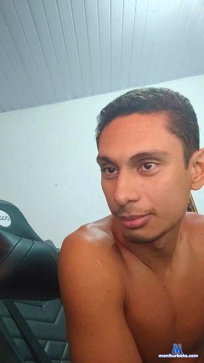 kausgarcia cam4 bisexual performer from Federative Republic of Brazil  