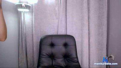 vinnicius_rj cam4 straight performer from Federative Republic of Brazil  
