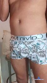 leao40 cam4 livecam show performer room profile