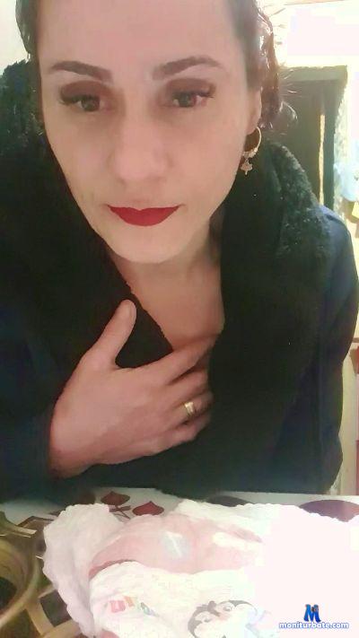 lovemee1 cam4 unknown performer from Romania  