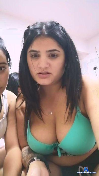 emma425 cam4 straight performer from Republic of Chile  