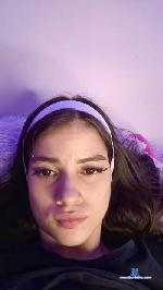 Crissy_25 cam4 livecam show performer room profile