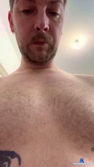 Tomie_Soichi cam4 straight performer from French Republic Shower 