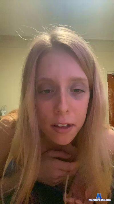 420queenxx cam4 bisexual performer from United Kingdom of Great Britain & Northern Ireland bdsm ass pee cum blowjob pussy spanking 