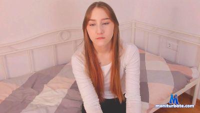LorettaDoddy cam4 bisexual performer from French Republic  