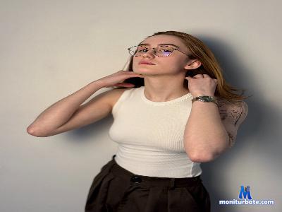 DominoEllender cam4 bisexual performer from Republic of Moldova striptease orgy squirt fisting masturbation pussy anal 