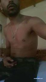 Diegolatinboy93 cam4 livecam show performer room profile