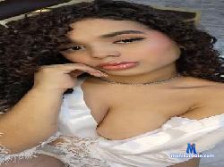 kitty_squirts cam4 live cam performer profile