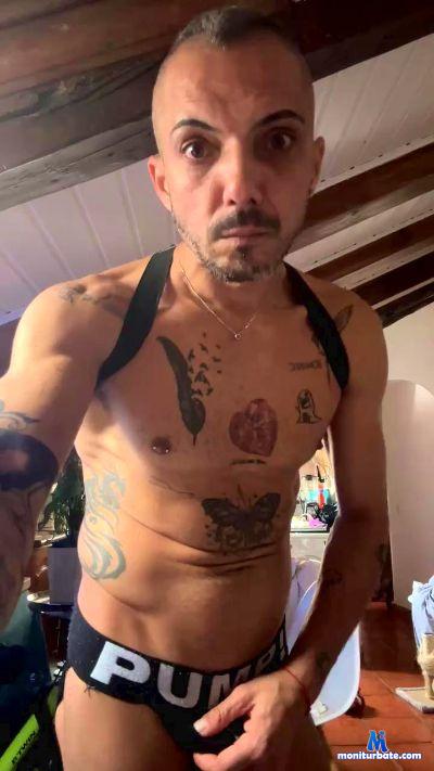 Heracle80 cam4 gay performer from Kingdom of Spain couplehot 