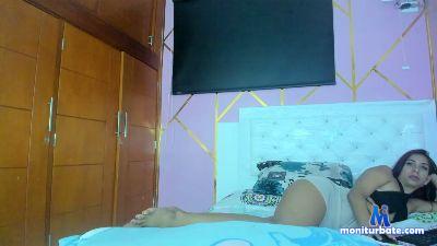 kitty_091 cam4 bicurious performer from Republic of Colombia deepthroat feet blowjob cum bigass masturbation squirt 