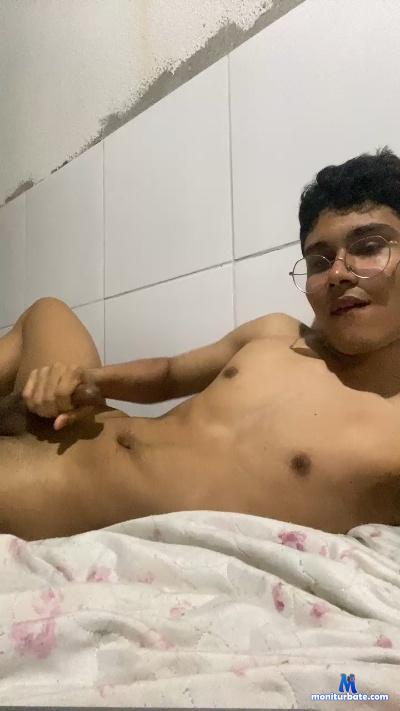 OtsSlvt cam4 gay performer from Federative Republic of Brazil  