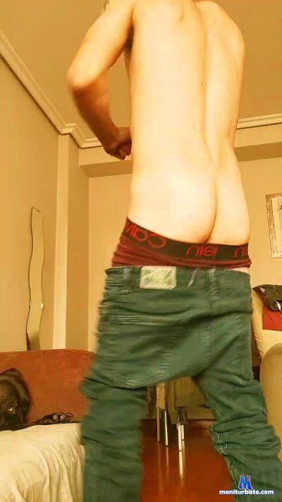 SavageXboy cam4 straight performer from Kingdom of Spain  