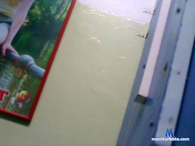 fernando2468 cam4 straight performer from Republic of Peru  