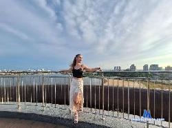 Right_in_heart cam4 live cam performer profile