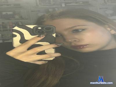 White_Temptatio cam4 bisexual performer from United States of America  