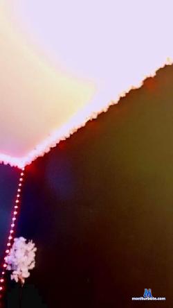 Linhgfer cam4 live cam performer profile