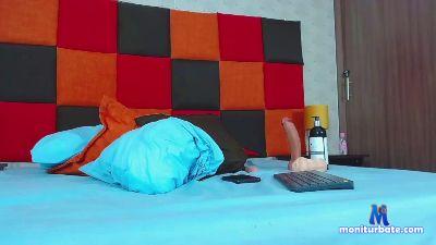 rexx_mcqueen cam4 bicurious performer from Republic of Colombia schoolgirl masturbation C2C cum ass anal feet 