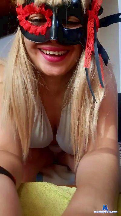 sara1pink1 cam4 straight performer from Republic of Italy C2C squirt cute anal ass 