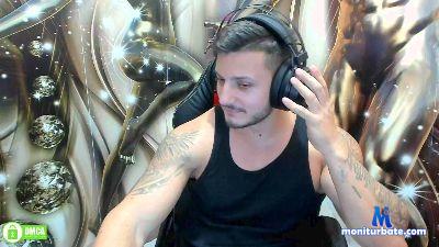 TravisHolden_ cam4 gay performer from United Kingdom of Great Britain & Northern Ireland dancer dom muscles young flex bigcock rollthedice striptease 