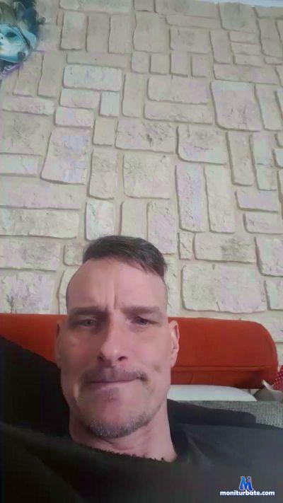 ronnyalfa2 cam4 straight performer from Federal Republic of Germany  
