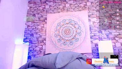 Destiny_Wild cam4 bisexual performer from Republic of Colombia  