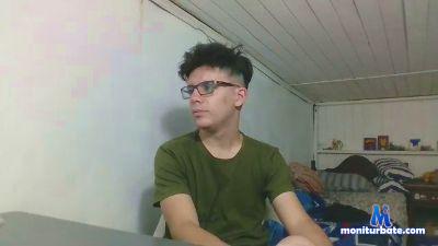 EzequielP cam4 bisexual performer from Argentine Republic masturbation milk amateur 