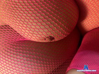 wifetwohornylo2 cam4 straight performer from United States of America  