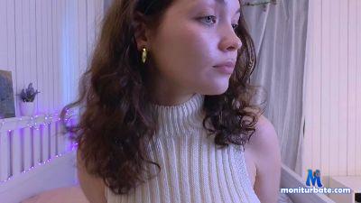 SilviaCatts cam4 bisexual performer from French Republic  
