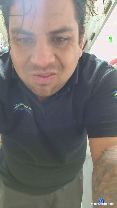 moreno3213 cam4 straight performer from Republic of Chile  