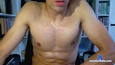 favoritosexy cam4 bisexual performer from Kingdom of Spain  