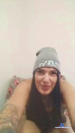 Andreealele cam4 livecam show performer room profile