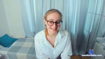 EdlinBonney cam4 bisexual performer from Republic of Latvia cute ass striptease C2C masturbation armpits schoolgirl 