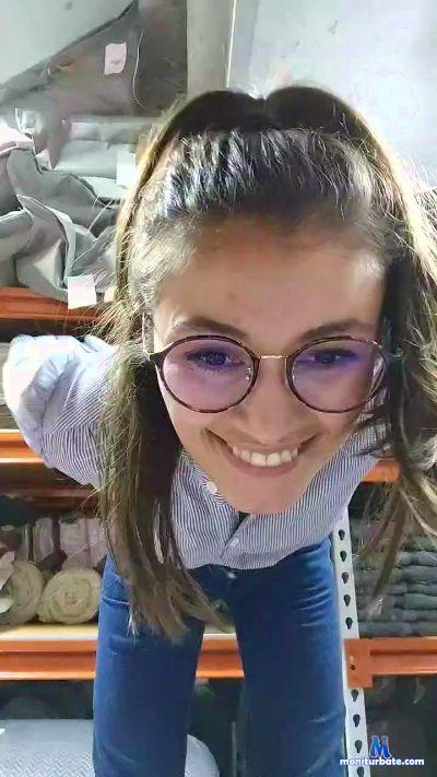 juanna31 cam4 unknown performer from Republic of Colombia  