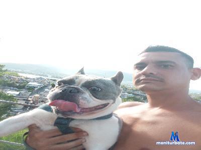 junior3280sexy cam4 bisexual performer from Federative Republic of Brazil  