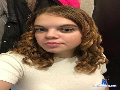 AugustaDoggett cam4 bisexual performer from United States of America  