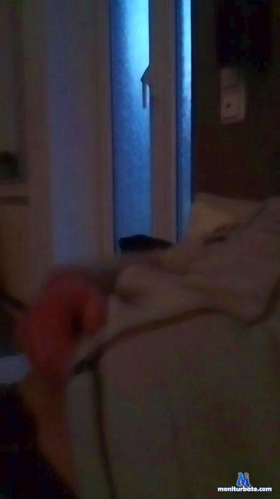 Freazy1992 cam4 straight performer from Federal Republic of Germany  
