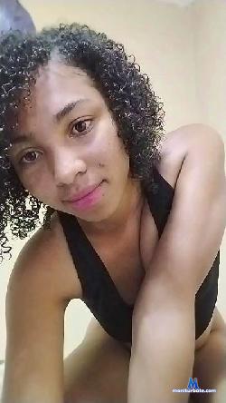 Laillah cam4 live cam performer profile