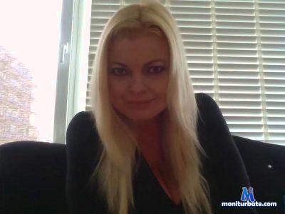 Humppp cam4 straight performer from French Republic  