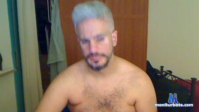 pete851 cam4 gay performer from Republic of Italy  