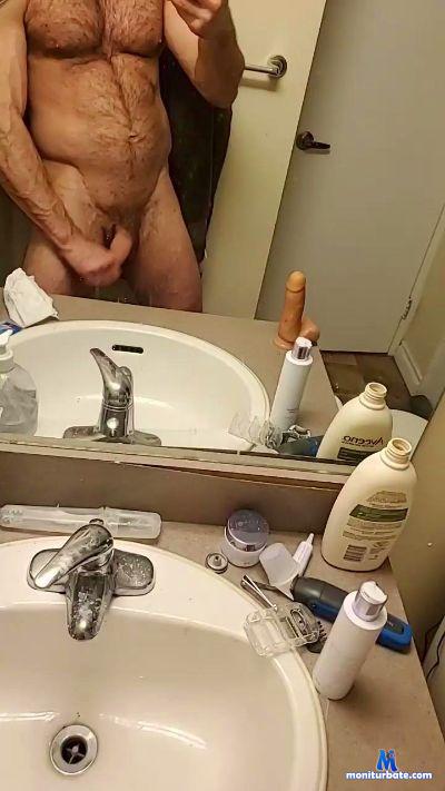 slayer129 cam4 gay performer from Canada  
